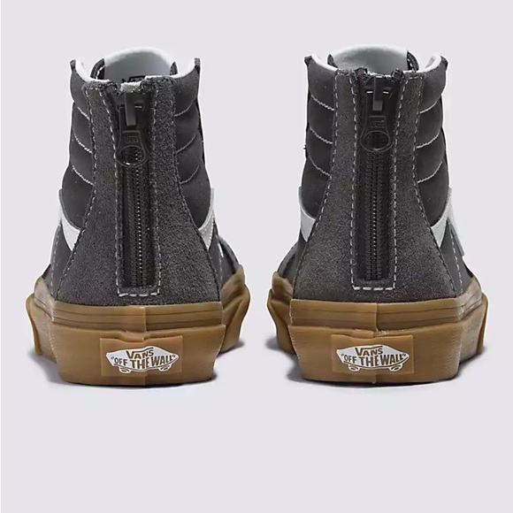 New in box, size 3 Legendary Sk8-Hi with Heel Zippers - Picture 3 of 4